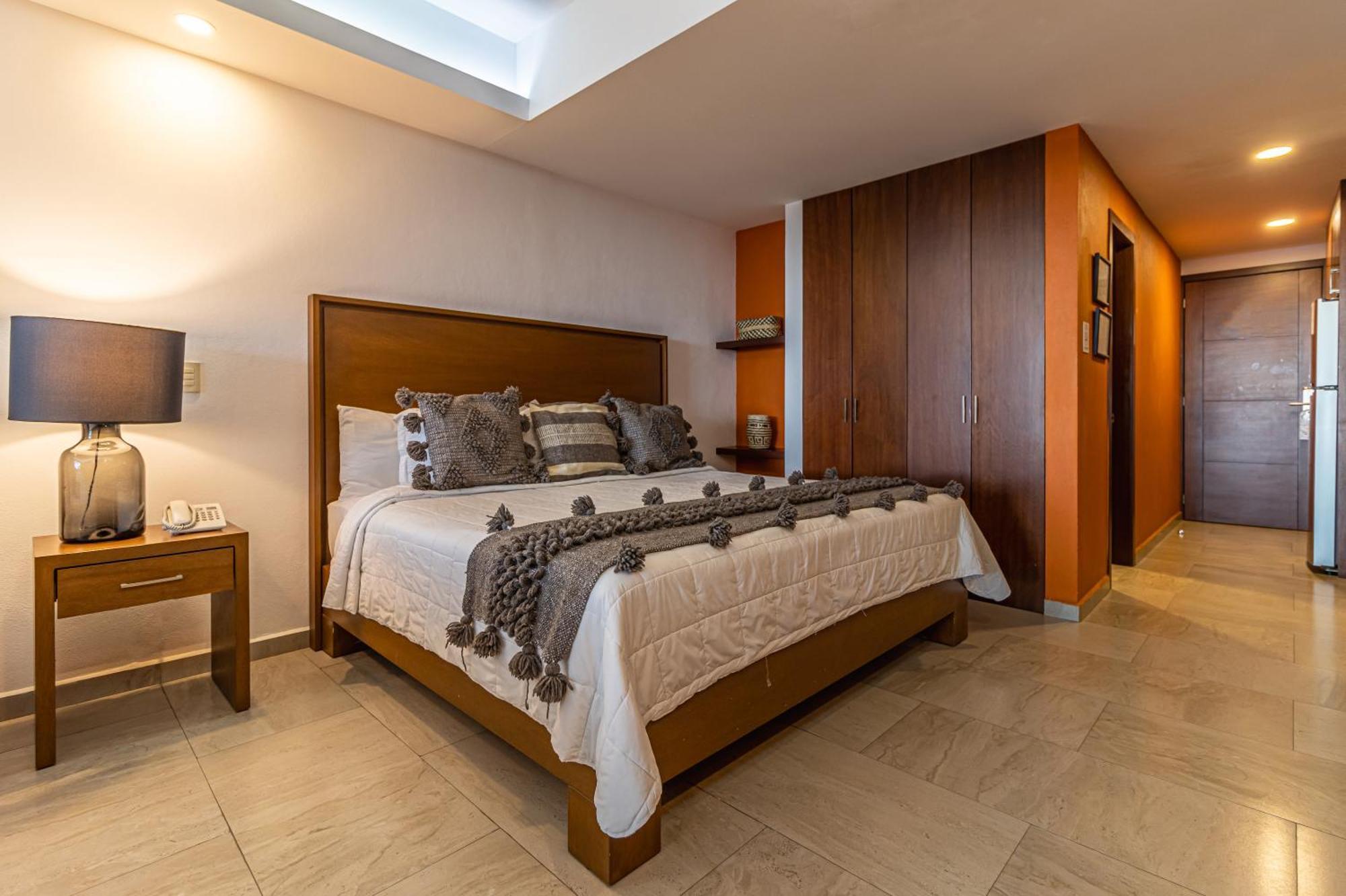 The Paramar Beachfront Boutique Hotel With Breakfast Included - Downtown Malecon Пуерто-Вальярта Екстер'єр фото