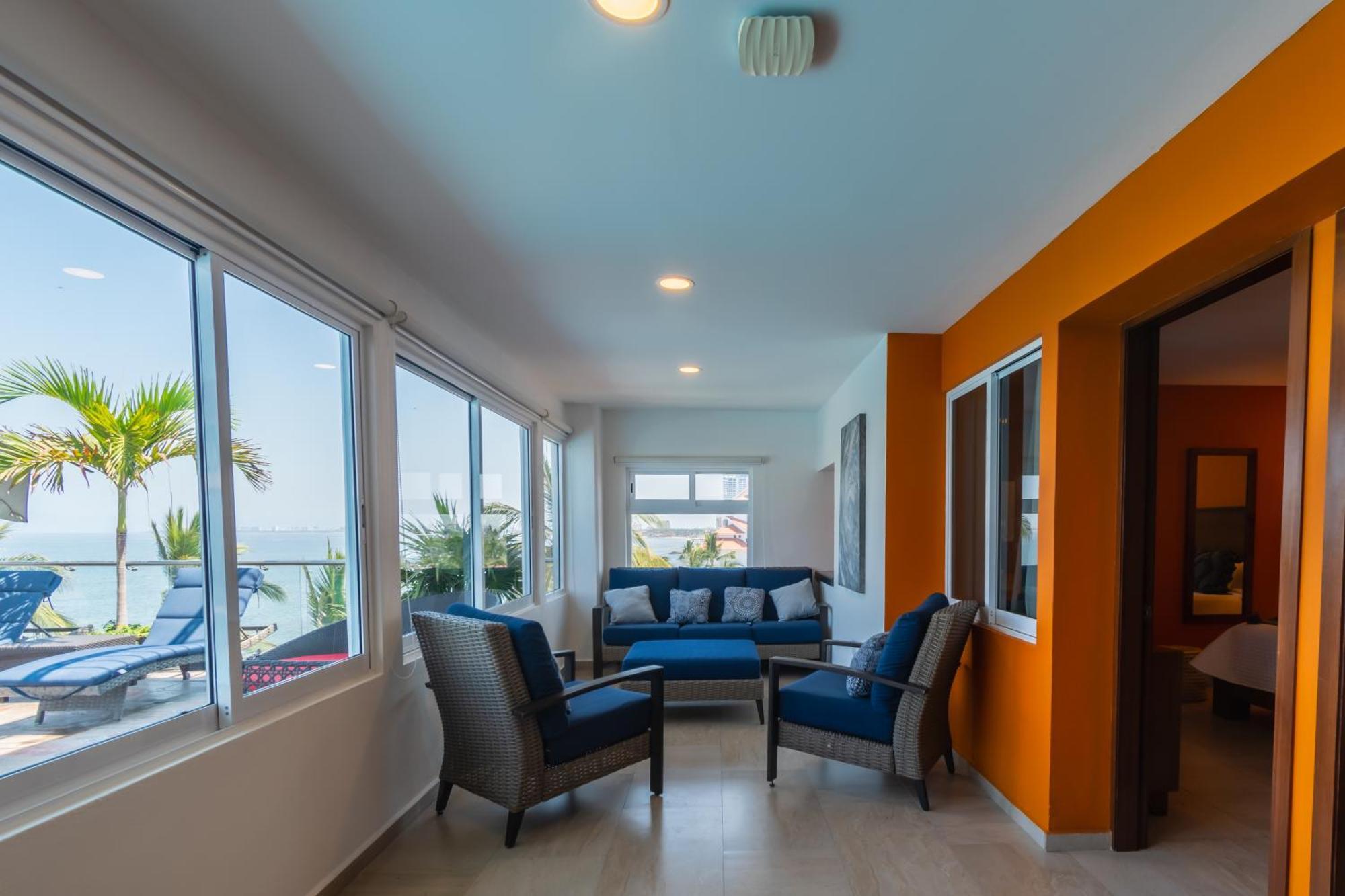 The Paramar Beachfront Boutique Hotel With Breakfast Included - Downtown Malecon Пуерто-Вальярта Екстер'єр фото