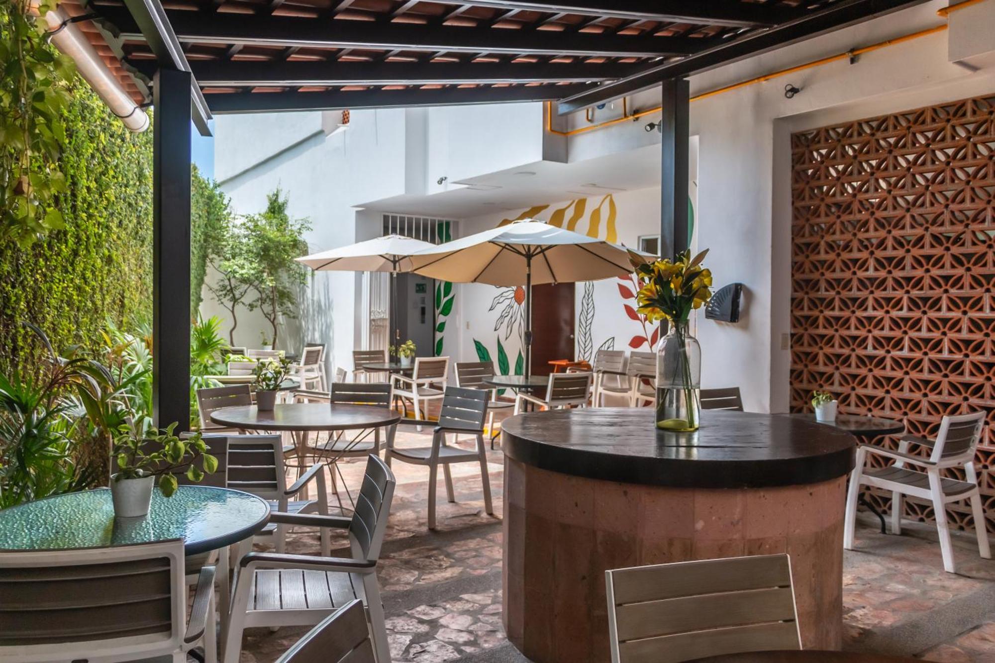 The Paramar Beachfront Boutique Hotel With Breakfast Included - Downtown Malecon Пуерто-Вальярта Екстер'єр фото