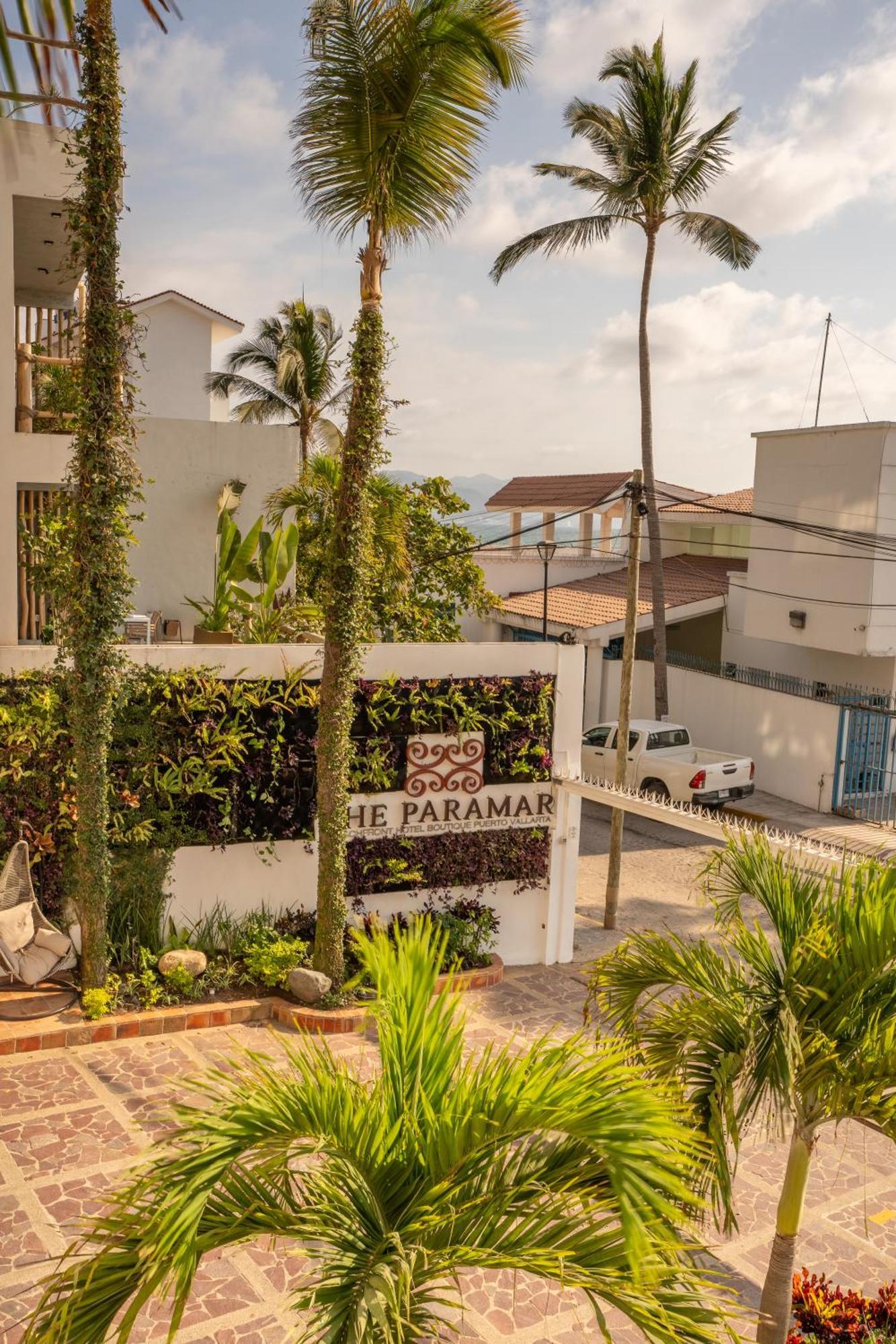 The Paramar Beachfront Boutique Hotel With Breakfast Included - Downtown Malecon Пуерто-Вальярта Екстер'єр фото
